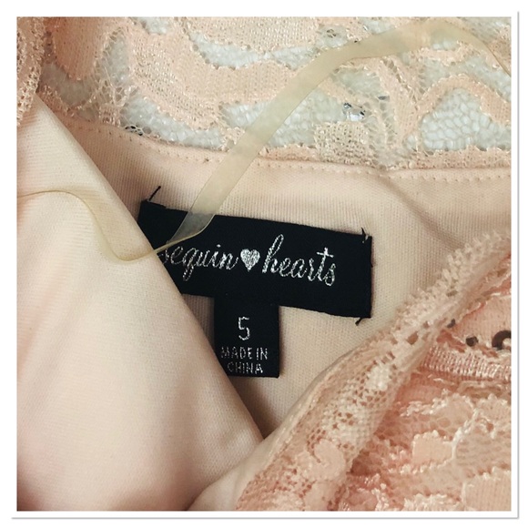 Sequin Hearts blush pink one shoulder lace dress - Picture 5 of 6